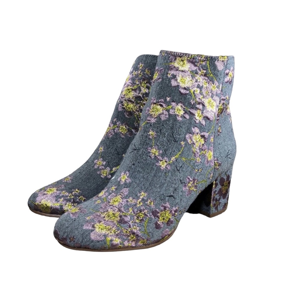 Zigi Soho Nydia Pink Floral & Gray Ankle Boots Booties Size 8 Heel height 2.5"